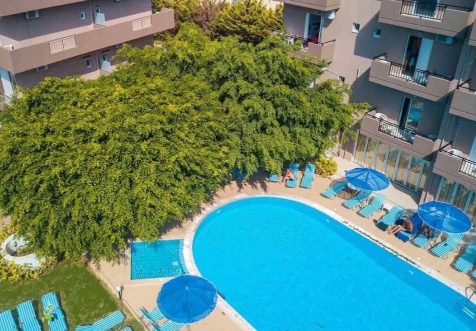 През юни на 300м от плажа на о.Крит, Гърция: Полет от София + 7 нощувки със закуски и вечери на човек в Castro Hotel, Аммудара, снимка 4