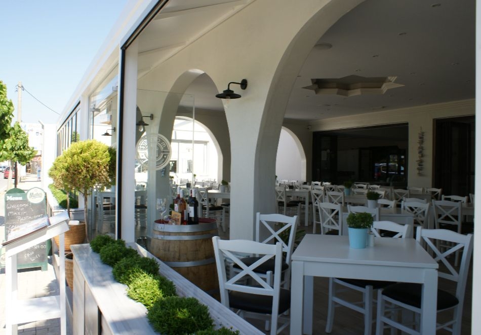 През юни на 300м от плажа на о.Крит, Гърция: Полет от София + 7 нощувки със закуски и вечери на човек в Castro Hotel, Аммудара, снимка 11