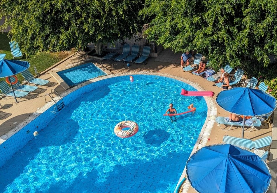 През юни на 300м от плажа на о.Крит, Гърция: Полет от София + 7 нощувки със закуски и вечери на човек в Castro Hotel, Аммудара, снимка 5