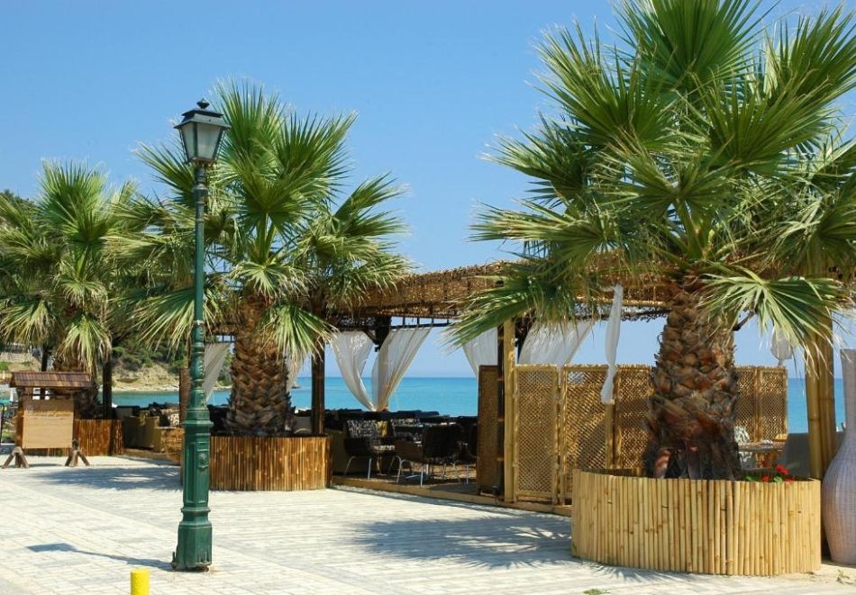 На първа линия в Посиди, Гърция: Нощувка на човек със закуска и вечеря + басейн в Xenios Possidi Paradise Hotel****, снимка 14