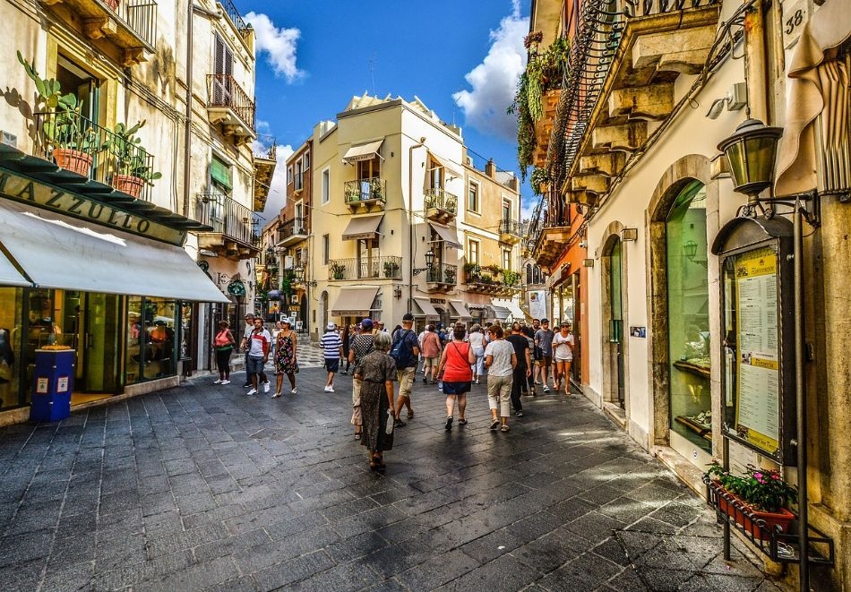 Сицилия от А до Я: Полет от София + 7 нощувки на човек със закуски и вечери + богата програма с 6 туристически обиколки, снимка 2