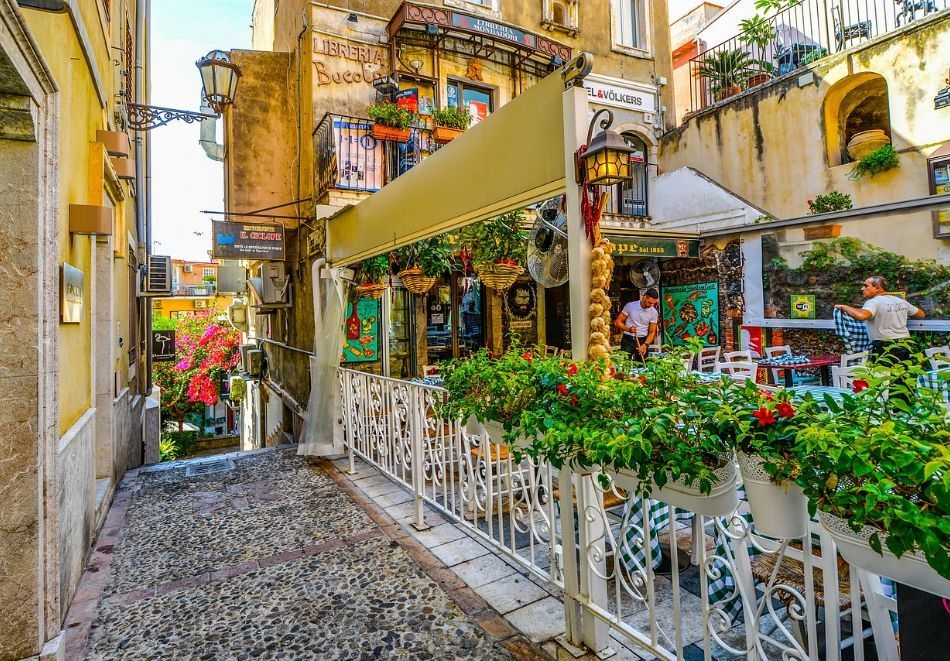 Сицилия от А до Я: Полет от София + 7 нощувки на човек със закуски и вечери + богата програма с 6 туристически обиколки, снимка 3