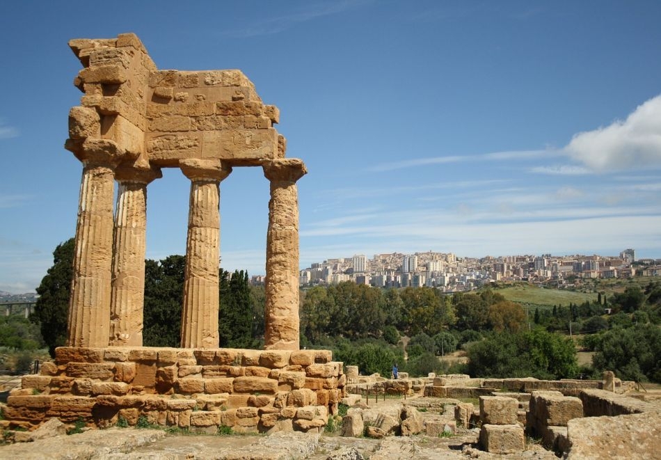 Сицилия от А до Я: Полет от София + 7 нощувки на човек със закуски и вечери + богата програма с 6 туристически обиколки, снимка 20