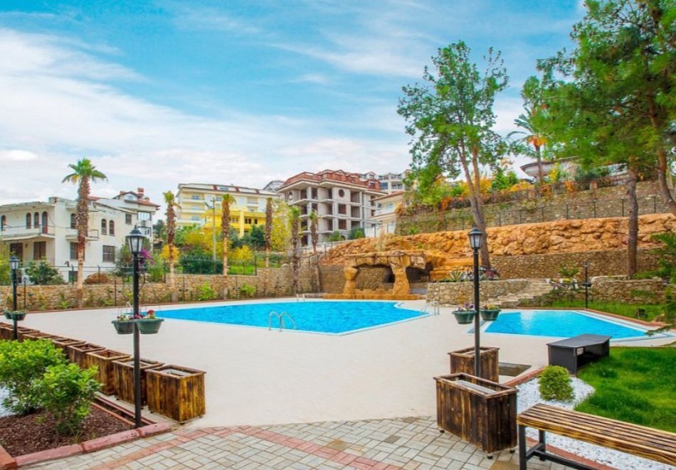 Промо оферта през май на 200м. от плажа в Алания, Турция: Полет от София + 7 All Inclusive нощувки на човек в Green Life Hotel 4*, снимка 3