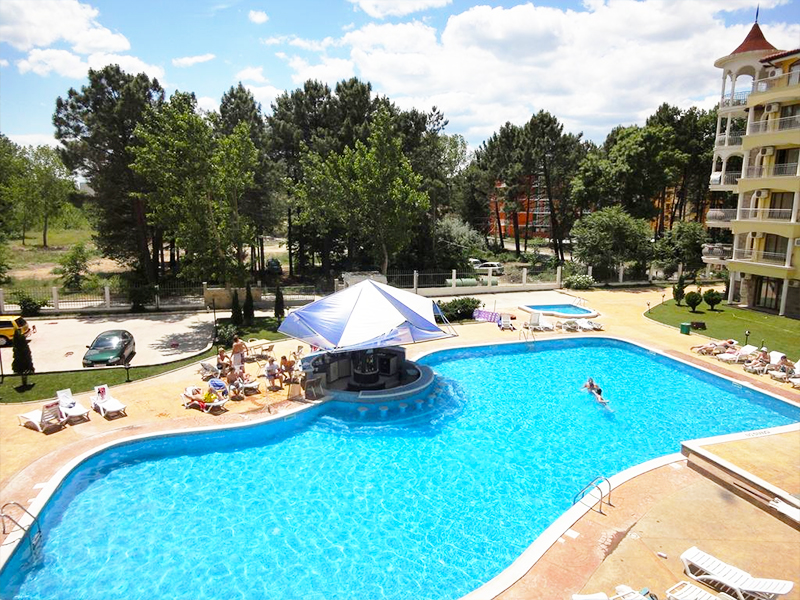 Нощувка на човек + басейн на ТОП ЦЕНА в хотел Съмър Дриймс, Слънчев бряг, снимка 3