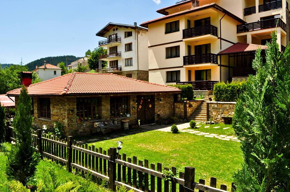 1 или 3 нощувки на човек със закуска + сауна в Апартаменти за гости Зелен Проглед до Пампорово, снимка 2