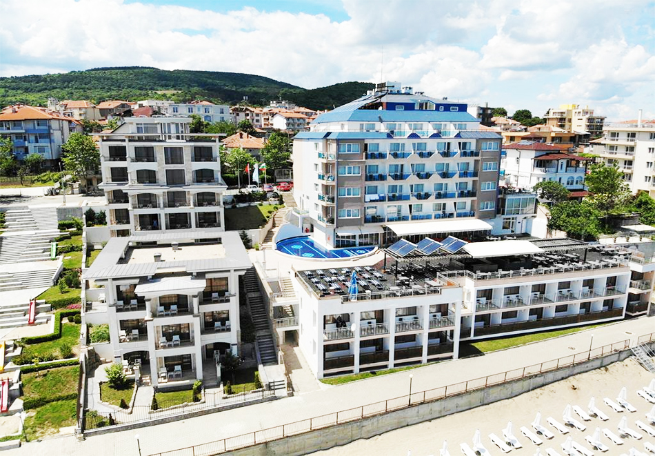 Нощувка на човек на база All Inclusive + басейн, чадър и шезлонг на плажа на 1-ва линия в хотел Парайзо Бийч, Обзор, снимка 15
