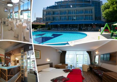 Лято в Слънчев бряг! Нощувка на човек на база All inclusive light + басейн, хотел Регата палас****, до Какао бийч