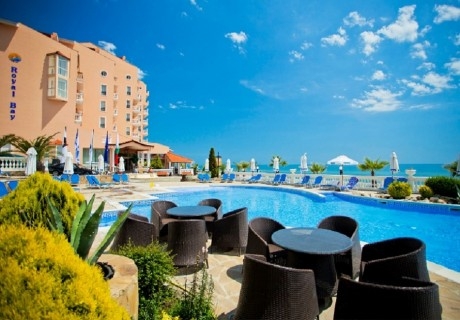 Море 2019 на 1-ва линия в Елените! Нощувка на база All Inclusive + басейн, аква парк и шезлонг и чадър на плажа в хотел Роял Бей**** Дете до 12г. - БЕЗПЛАТНО