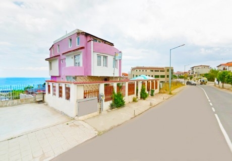 Нощувка на човек в хотел Телъви, Созопол, на 100 метра от плажа