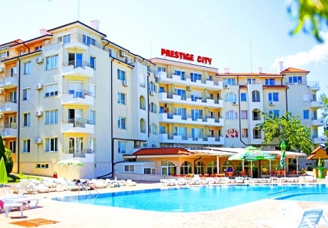 Нощувка на човек в голям апартамент на база All Inclusive + басейн в хотел Престиж Сити І, Слънчев Бряг