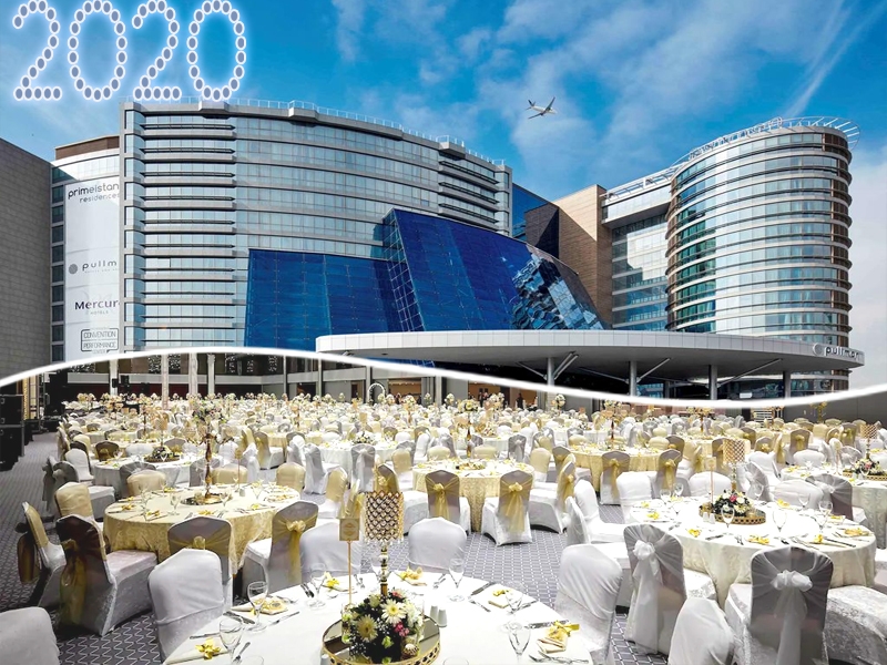 Нова година в Истанбул! 2, 3 или 4 нощувки на човек, закуски и басейн в Mercure Istanbul  & Pullman Convention Center 5* от ТА Далла Турс. Доплащане за празнична вечеря