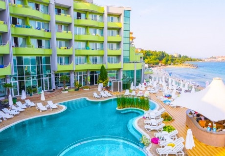 3, 5, 7 или 10 нощувки на база Ultra All Inclusive + басейн, шезлонг и чадър на плажа от МПМ хотел Арсена, на 1-ва линия в Несебър