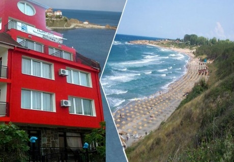 Нощувка на човек със закуска в хотел Кайлас, на 50м. от плажа в Ахтопол