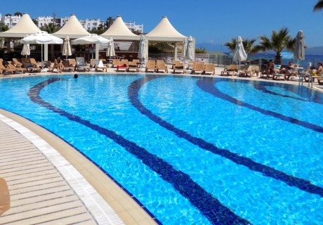 Почивка в Armonia Holiday Village & SPA 5*, Бодрум, Турция през август и септември . Чартърен полет от София + 7 нощувки на човек на база Ultra All Inclusive!