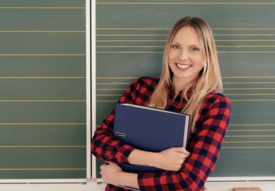 Онлайн курс "Училищна психология" със 6-месечен достъп с безплатен дигитален сертификат от академия за онлайн обучение The Academy Online