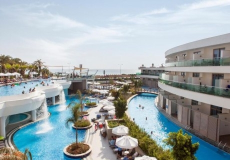 Почивка в LONG BEACH HARMONY HOTEL 5*, Алания, Турция! Чартърен полет от София + 7 нощувки на човек на база All Inclusive + вътрешен и външни басейни!
