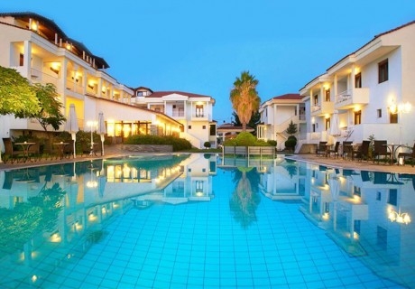 5+ нощувки на човек със закуски и вечери + басейн в хотел Acrotel Lily Ann Village, Ситония, Гърция! Дете до 11.99г БЕЗПЛАТНО!