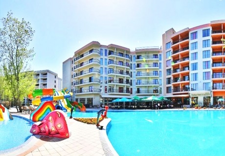 Септември в Златни пясъци! Нощувка на човек на база All Inclusive + 3 басейна и 2 аквапарка от Престиж хотел и Аквапарк. Дете до 11.99г. - БЕЗПЛАТНО!