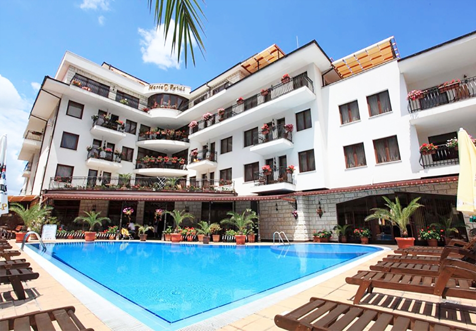 Лято 2022 в Слънчев бряг! Нощувка на човек + басейн в Бутикова вила Мария Ревас*****