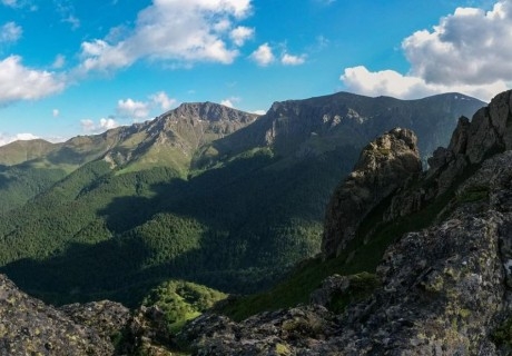 Еднодневна екскурзия до Национален парк Централен Балкан и изкачване на връх Вежен от ТА Поход