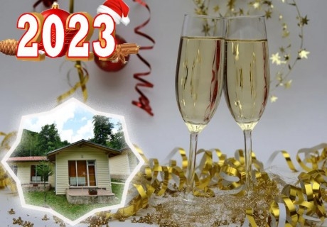 Нова година в Рила планина! 2 нощувки на човек със закуски + празнична вечеря с DJ в комплекс Валдис, местност Жабокрек
