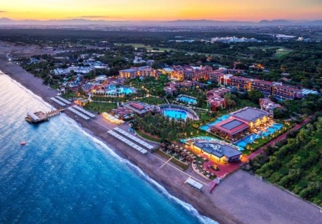 Ранни записвания за Нова Година 2023г. в CLUB MEGA SARAY 5*, Белек, Турция. Чартърен полет от София + 4 нощувки на човек на база Ultra All Inclusive + Новогодишна вечеря!