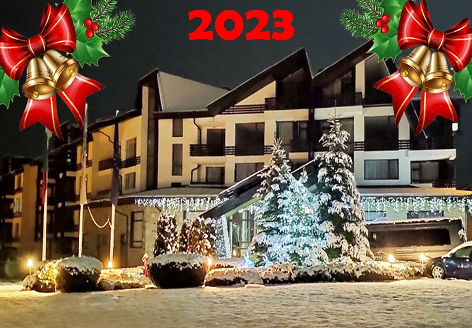 Нова година в Банско! 3, 4 или 5 нощувки на човек със закуски и вечери, едната празнична в ресторанта на хотела + закрит басейн и релакс зона от Аспен Резорт***