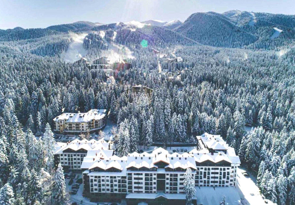 2 или 3 нощувки за двама възрастни + две деца до 12г. от Апартаментен комплекс Боровец Гардънс