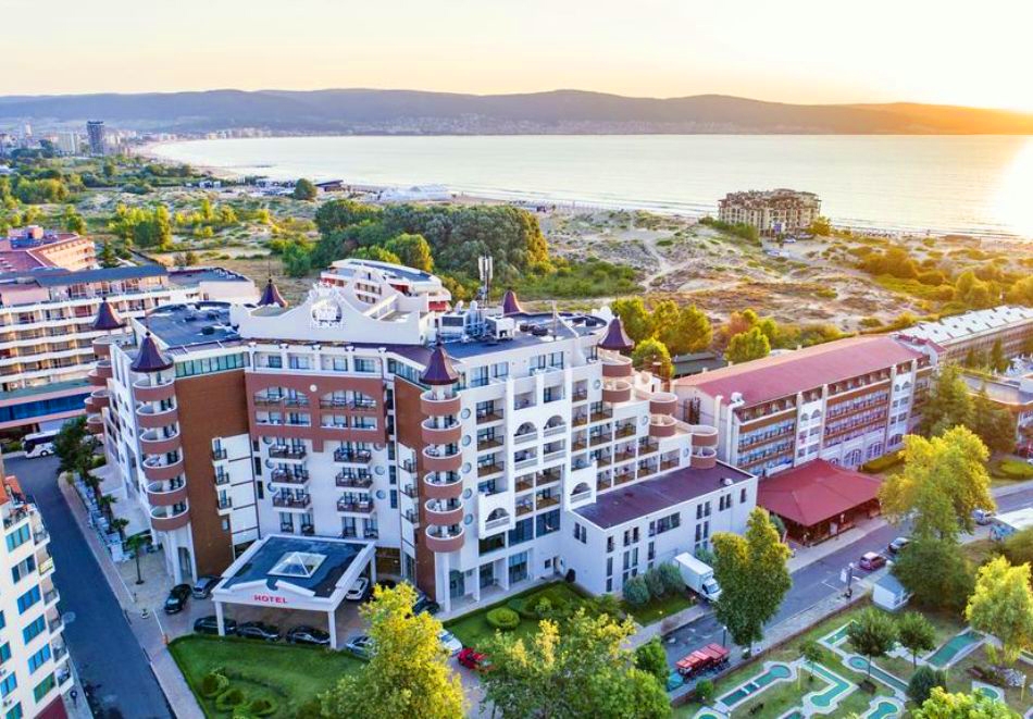 Почивка в Слънчев бряг! Нощувка на човек на база All Inclusive + басейн и анимация от хотел Империал Ризорт