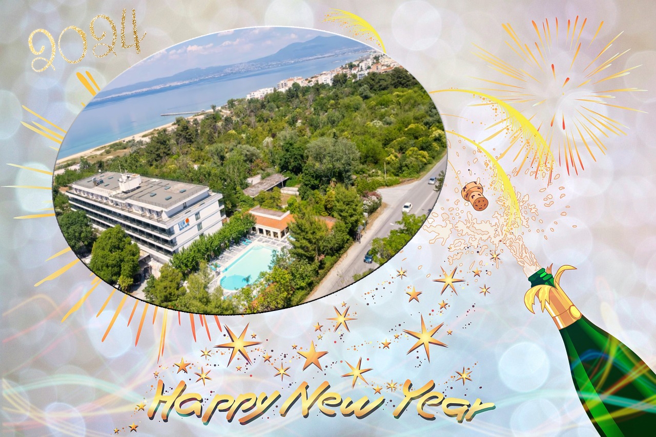 Нова Година в Sun Beach Hotel, Агия Триада, Гърция! 2 или 3 нощувки на човек със закуски и вечери + Празнична вечеря