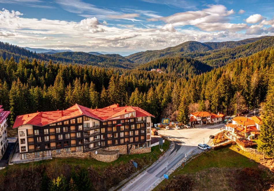 Нощувка на човек в новооткрития Свети Трифон, Пампорово