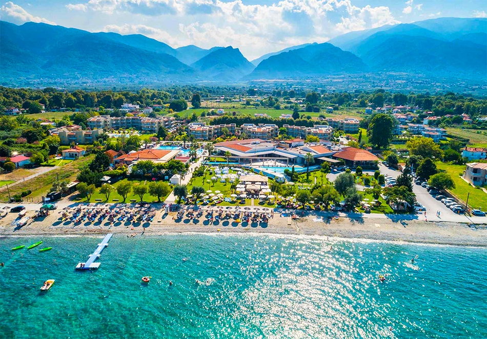 12.05-21.05 на ПЪРВА ЛИНИЯ в Poseidon Palace Hotel****, Лептокария, Гърция! 3+ нощувки на човек на база Ultra All Inclusive + 2 басейна и детски аквапарк. ДЕТЕ до 13г. БЕЗПЛАТНО!