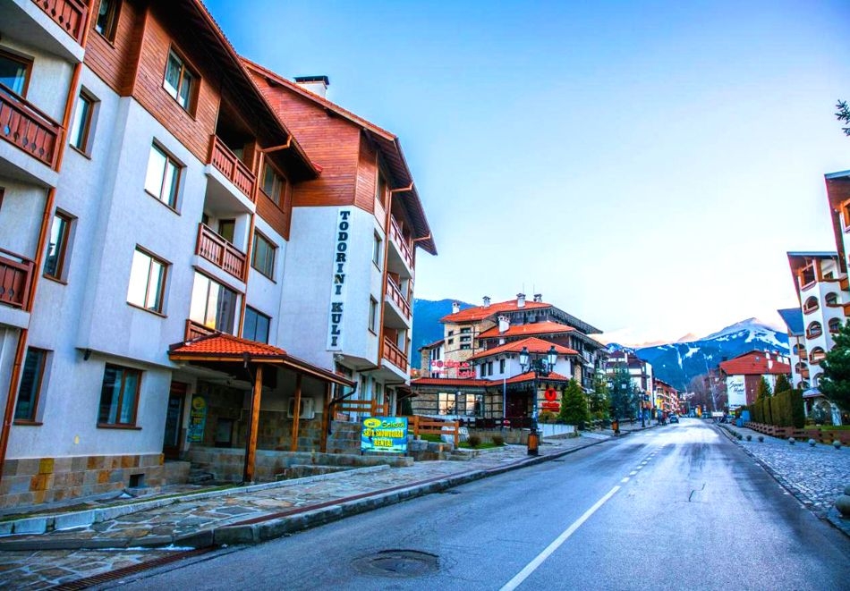 Нощувка на човек в апартамент от Kомплекс Тодорини кули, Банско