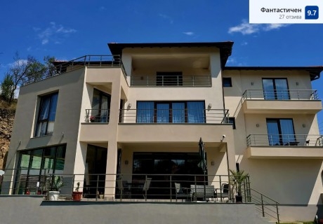 Делник в Огняново! 2 нощувки на човек + басейн, джакузи и сауна от The Hillside Villa