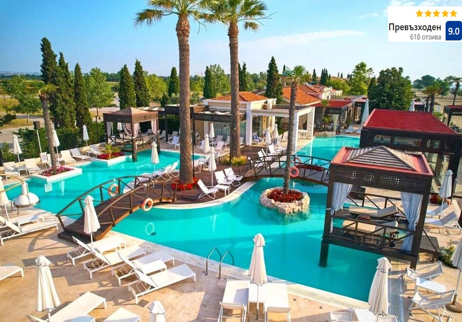 На първа линия в Mediterranean Village 5*, Паралия Катерини! Нощувка за ДВАМА със закуска и вечеря + басейн. Дете до 7г. БЕЗПЛАТНО!