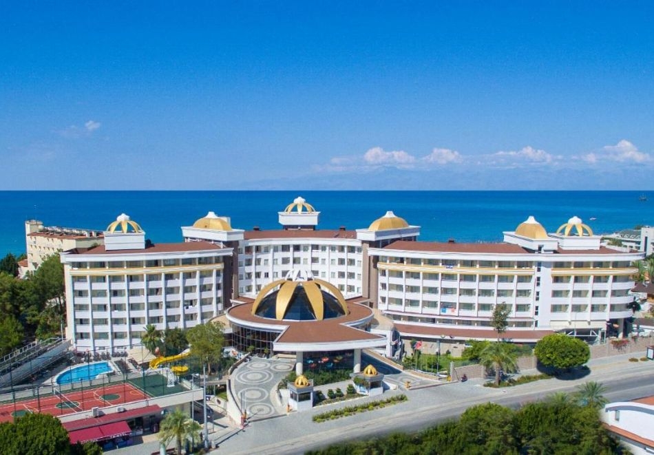 All Inclusive почивка в хотел SIDE ALEGRIA HOTEL & SPA 5*, Сиде, Турция! Автобусен транспорт + 7 нощувки на човек + басейни