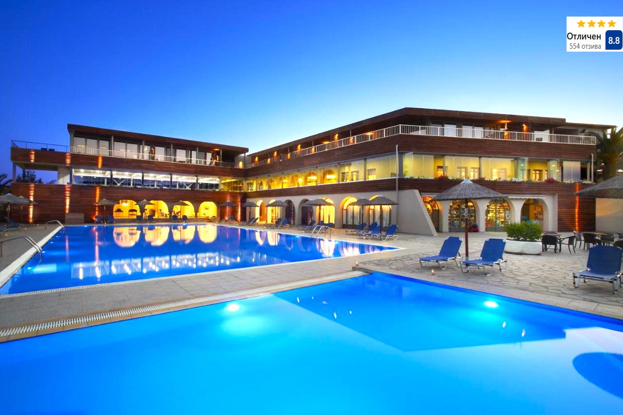 Промо оферта от 11.07- 21.07 на първа линия в Blue Dolphin Hotel, Метаморфоси, Гърция! Нощувка за ДВАМА със закуска и вечеря + басейн. Дете до 11.99г. БЕЗПЛАТНО!