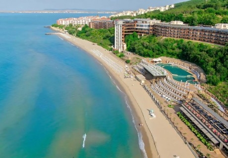 На първа линия в Свети Влас! 2+ нощувки на човек на база Ultra All inclusive + басейн в хотел Парадайз Бийч*****. Дете до 12г. - БЕЗПЛАТНО