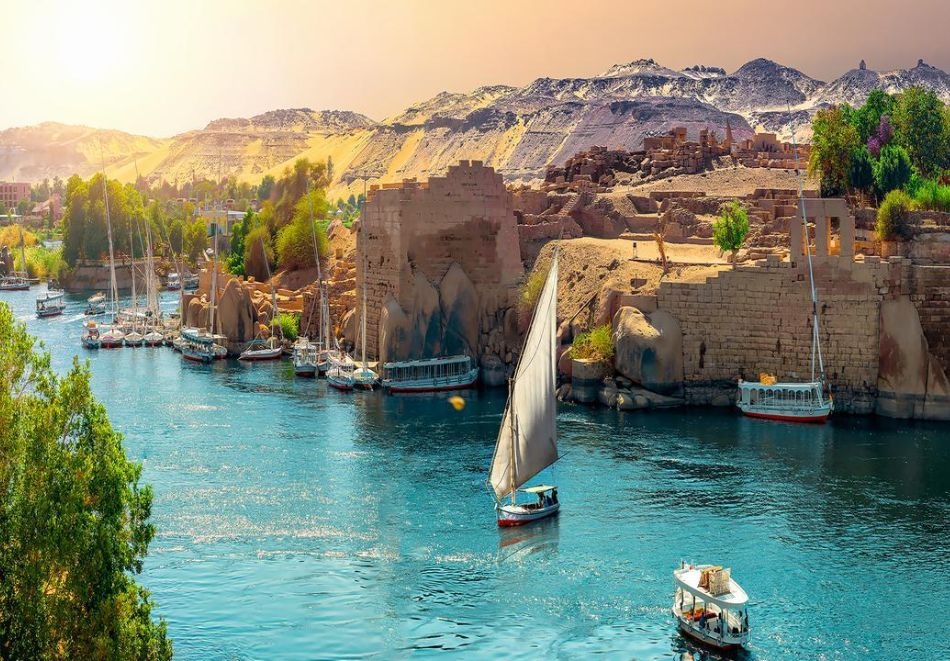 Египет от А до Я с полет от София!  7 нощувки на човек - Луксозен Круиз по Нил + Кайро + Хургада + екскурзии до Луксор, Асуан, Ком Омбо и храма на Собек, Едфу и храма на Хор.