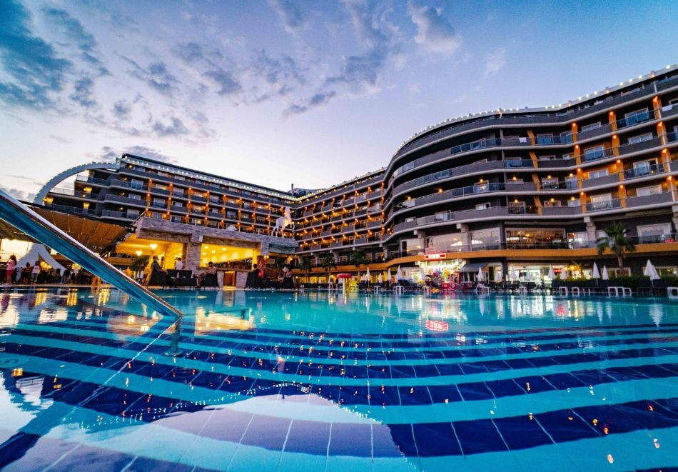 През май 2026 - 7 дневна ULTRA Аll Inclusive почивка на човек в Senza Zen The Inn Resort & Spa 5*, Алания, Турция + автобусен транспорт. Дете до 12.99г. БЕЗПЛАТНО!