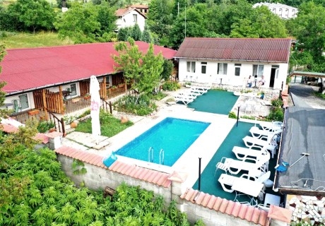 Нощувка на човек в хотел Сандим, яз. Кърджали