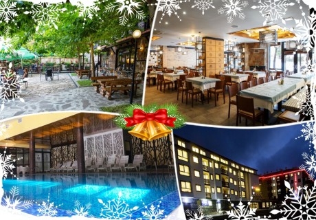 Коледа в Банско! Нощувка на човек със закуска и вечеря + басейн и уелнес пакет в Каза Карина****