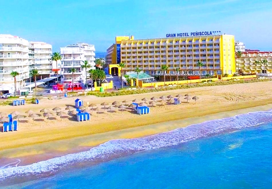 Ранни записвания на първа линия в Коста Азаар, Испания + 2 екскурзии! Самолетен билет от София + 7 нощувки на човек със закуски и вечери в Gran Hotel Peniscola 4*