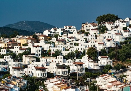 Екскурзия до Егейска Турция! Транспорт + 3 нощувки на човек със закуски и вечери в хотел 3* от ТА Роял Холидейз