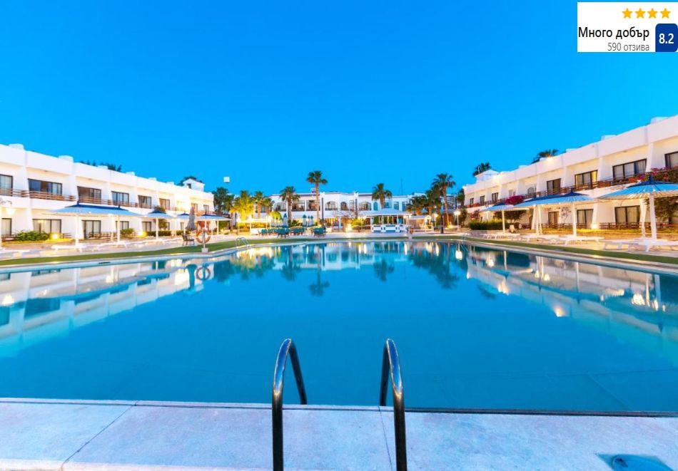 На първа линия в Хургада, Египет! Самолетен билет от София + 7 All Inclusive нощувки на човек в GRAND HOTEL 4*