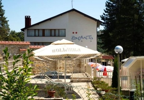 Уикенд край Трявна! 2 нощувки на човек със закуски, обеди и вечери + 2 физиотерапевтични процедури и 1 хидропроцедура в Почивна станция Велиста, с. Вонеща вода