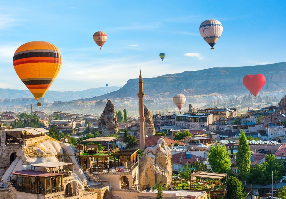 През 2026г. екскурзия до Кападокия, Турция! Чартърен полет от София + 4 нощувки на човек със закуски и вечери в TASKIN HOTEL 4* + екскурзия до крепостта Учхисар Калеси и Аванос!