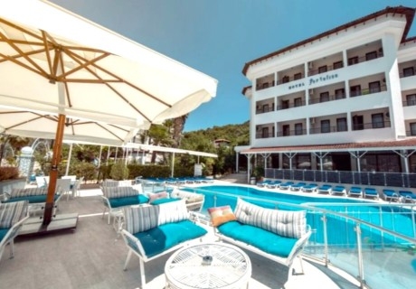 Ранни записвания на 50м. от плажа в PORTOFINO HOTEL 4*, Мармарис, Турция! Чартърен полет от София + 7 нощувки на човек на база All Inclusive!