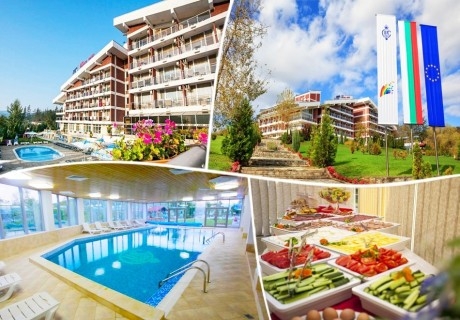 Уикенд във Вонеща вода през март: Нощувка за двама със закуска и вечеря + басейн и релакс зона в хотелски комплекс Релакс КООП